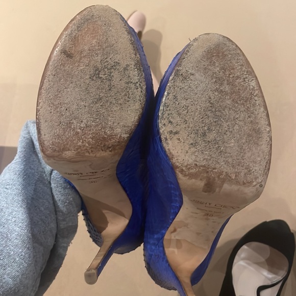 Jimmy choo.  Bright blue. Snakeskin heel.  Size 38 - Picture 4 of 4